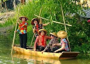 骑行湖吃瓜,尽享夏日吃瓜时光